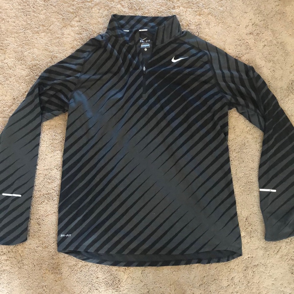 NWOT - Nike Element